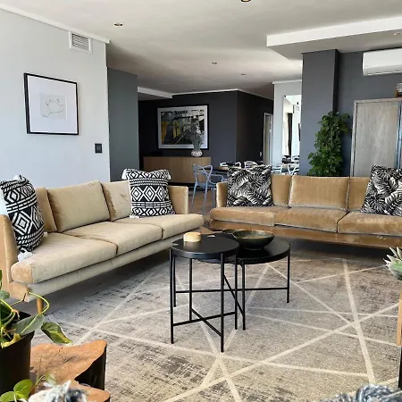 Apartment Escape Beachfront Studio 102 *